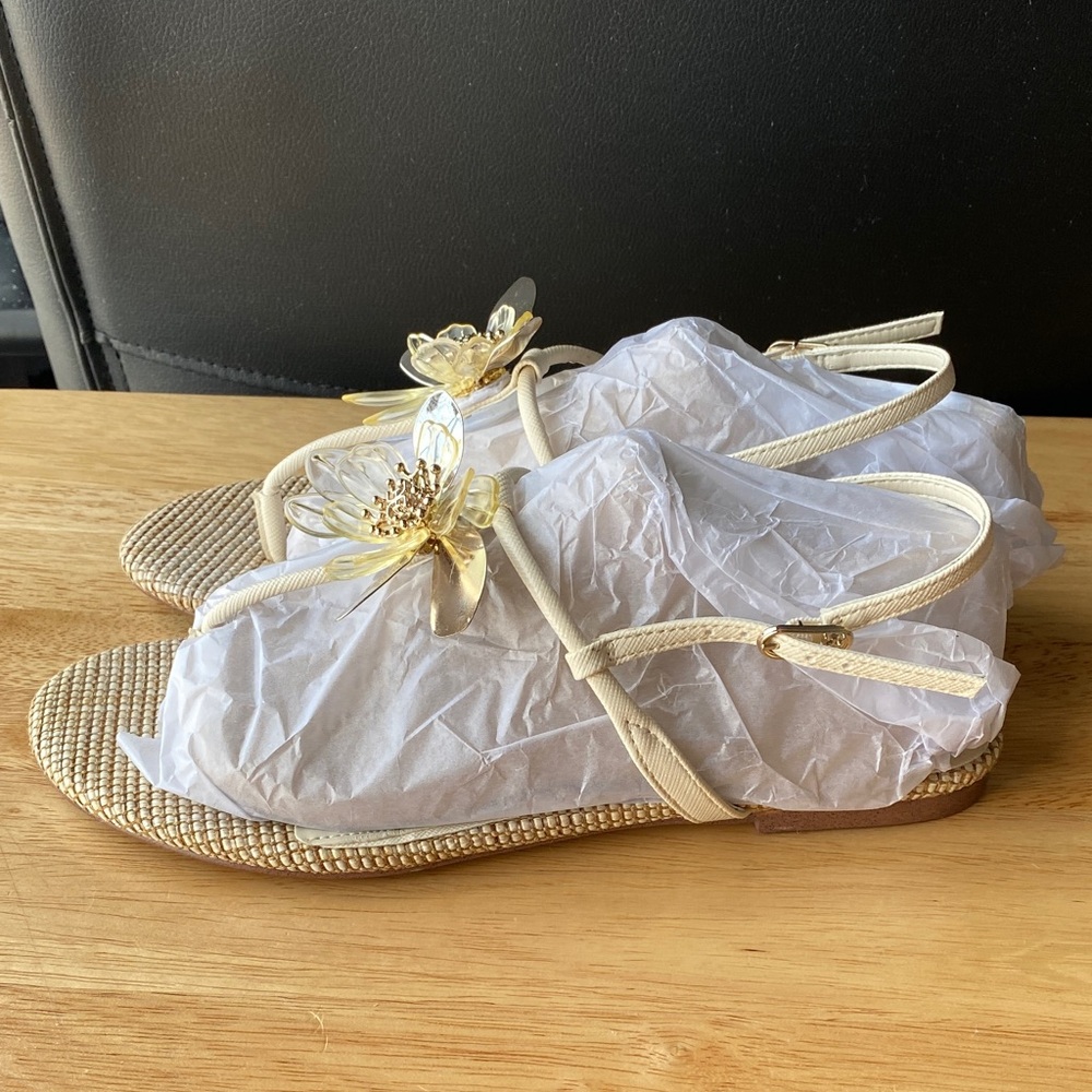 Sam Edelman Cream and Gold Floral Sandals - Picture 8 of 15